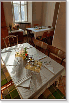 gedeckte Tische