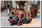 Andacht in der Kirche